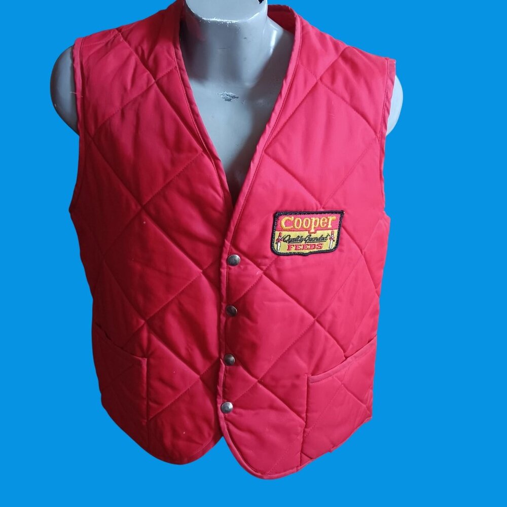 Vintage Large Quilted Vest Farmer Cooper Feeds Patch Unitog Union Made USA 80s